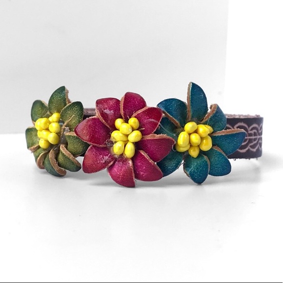 Genuine leather handmade handcrafted women’s bracelet - Picture 2 of 4